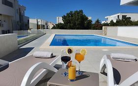Seahorse Luxury Apartment With Pool And Sea View